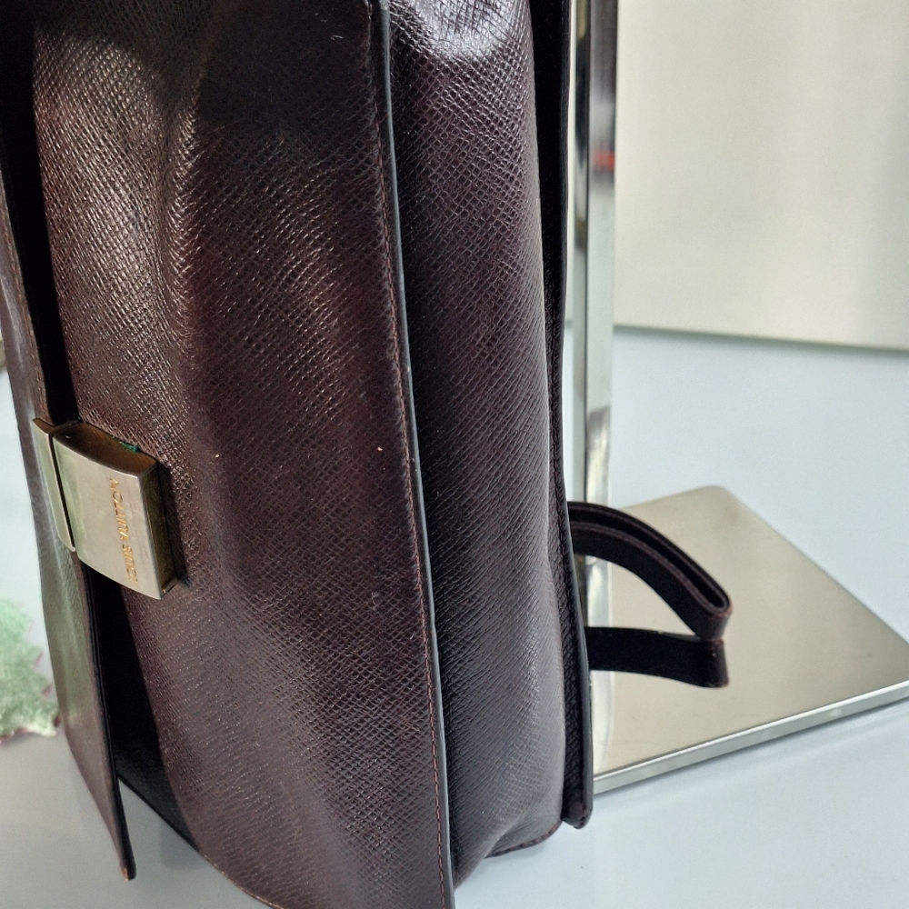 Louis Vuitton Taiga Selenga Pochette Grizzli - Picture 6 of 12